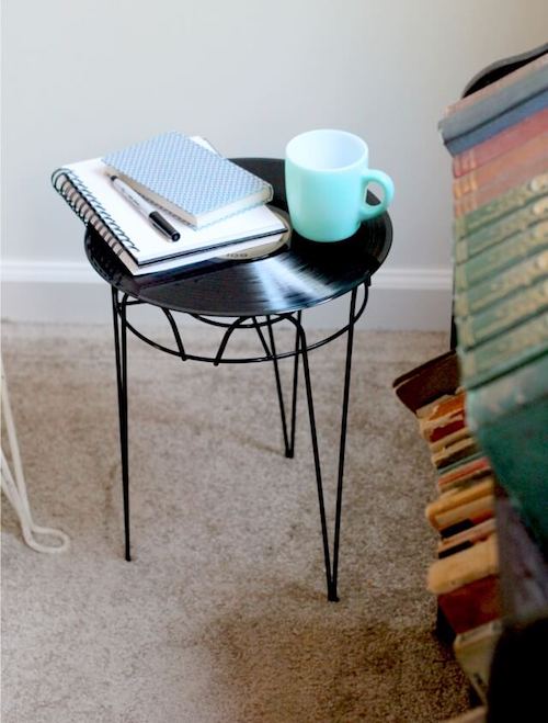 upcycled-side-table-from-vinyl-record